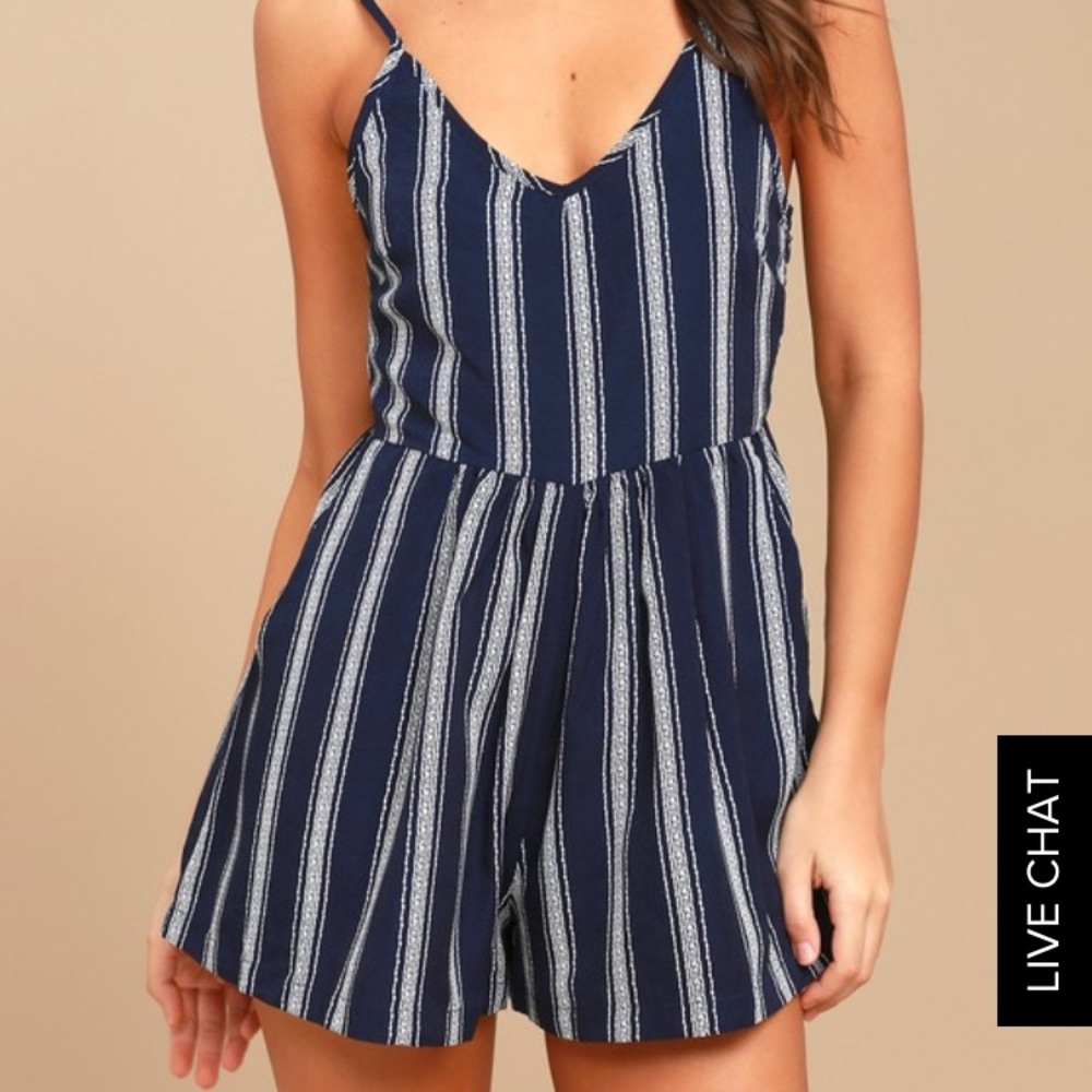 Lulu's navy blue striped romper size small