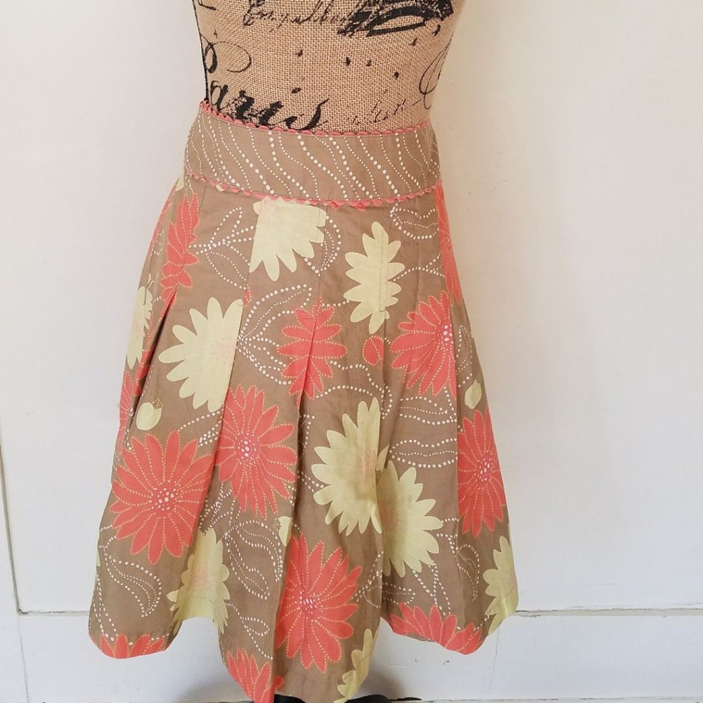 Liz Claiborne Skirt A-Line Skirt Floral Cream Tan