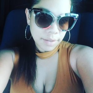 Meet your Posher, Becky