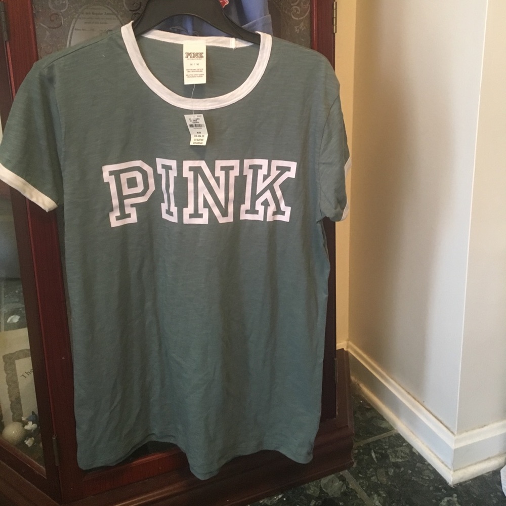 Victoria Secret Pink TShirt. Size M