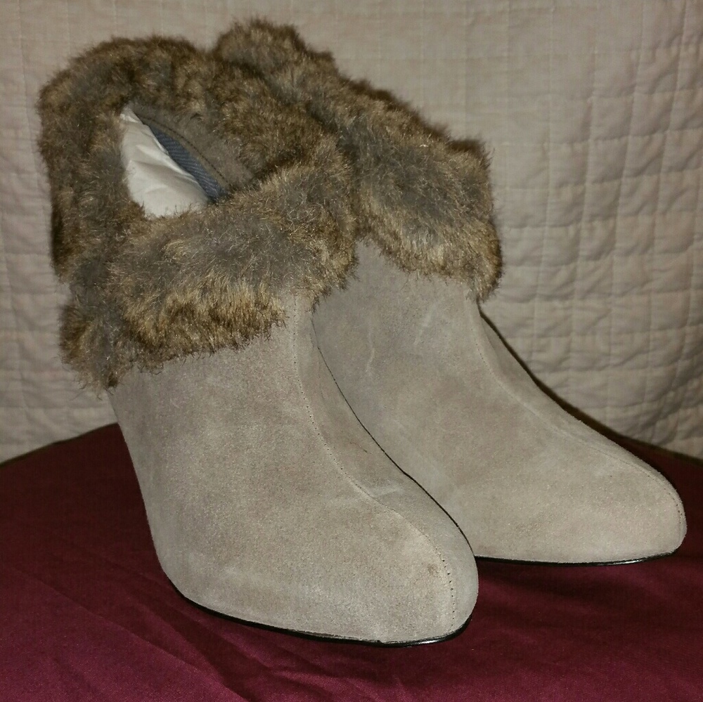 BNWT Heeled Faux Fur Suede Booties