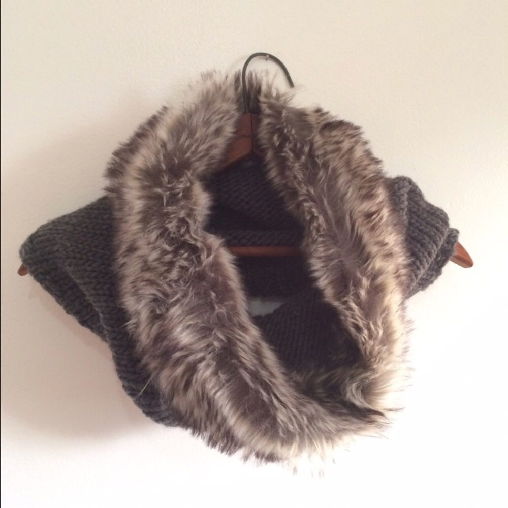 Grey infinity scarf