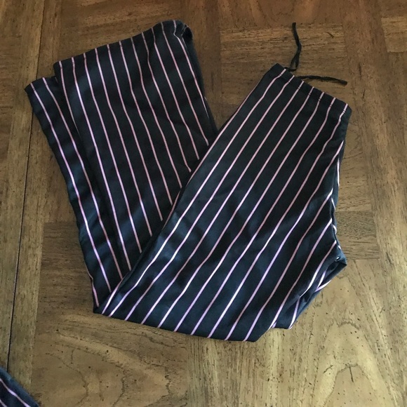 Gangster Girl California Costumes - Picture 4 of 4