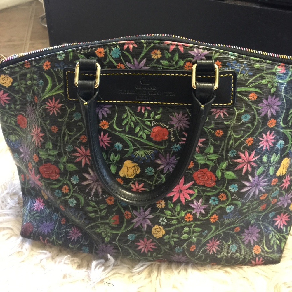 Dooney and Bourke Bag