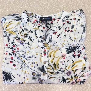 Alice Blue Basilia Top