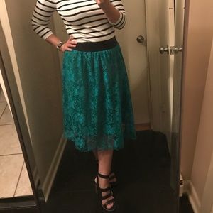NWT Lularoe Lola Skirt small