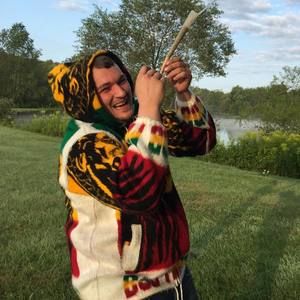 Meet your Posher, Howie