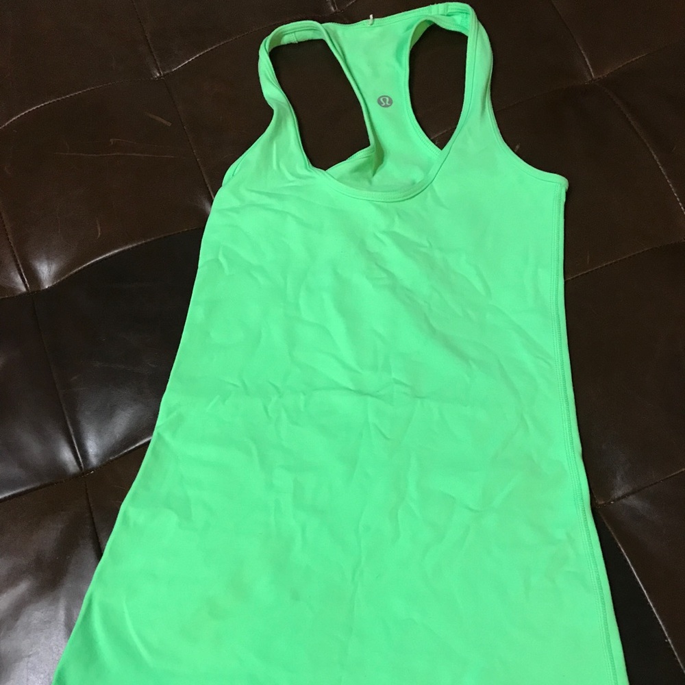 Lululemon tank size 4