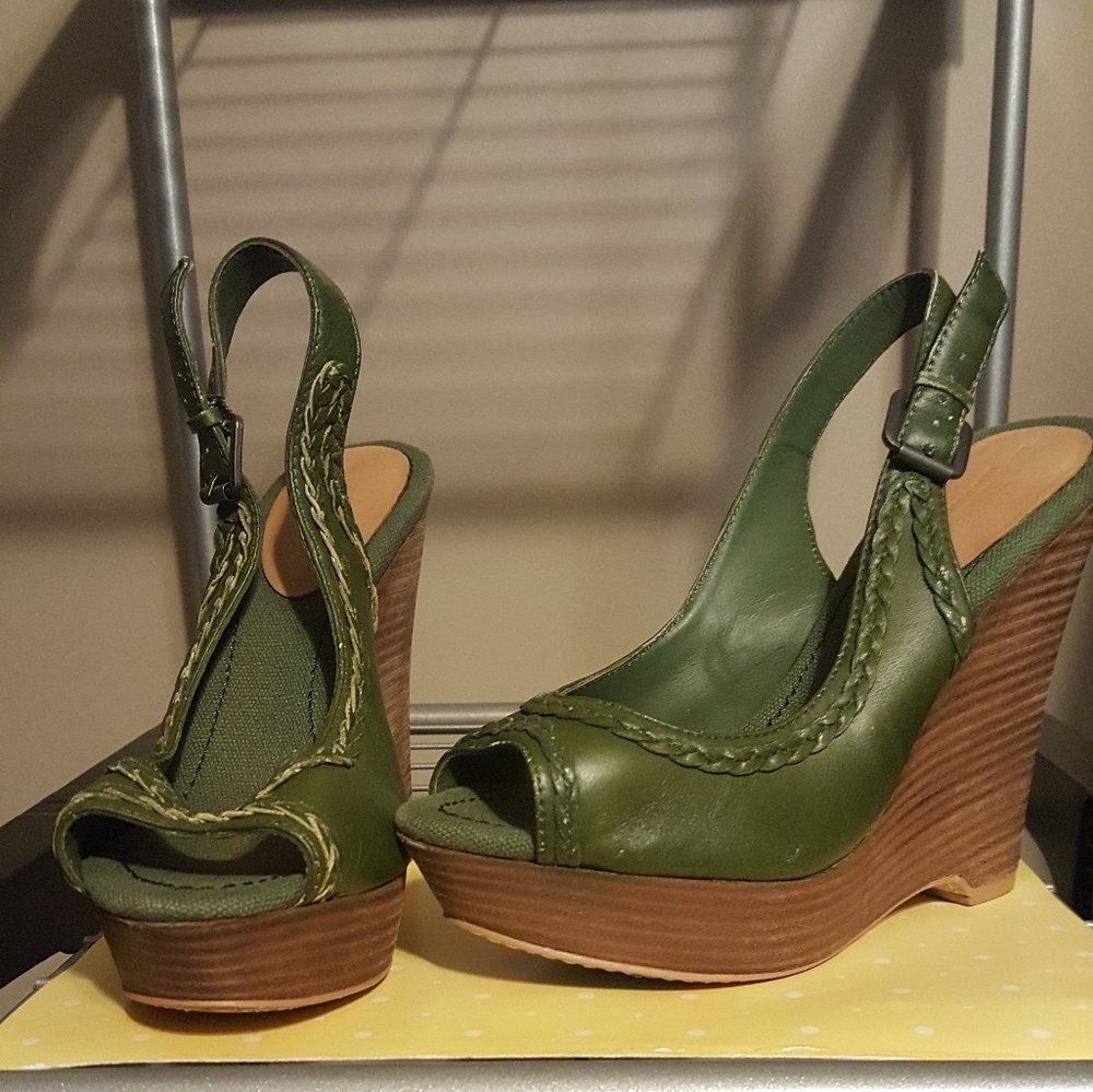 True Religion sandals -New
