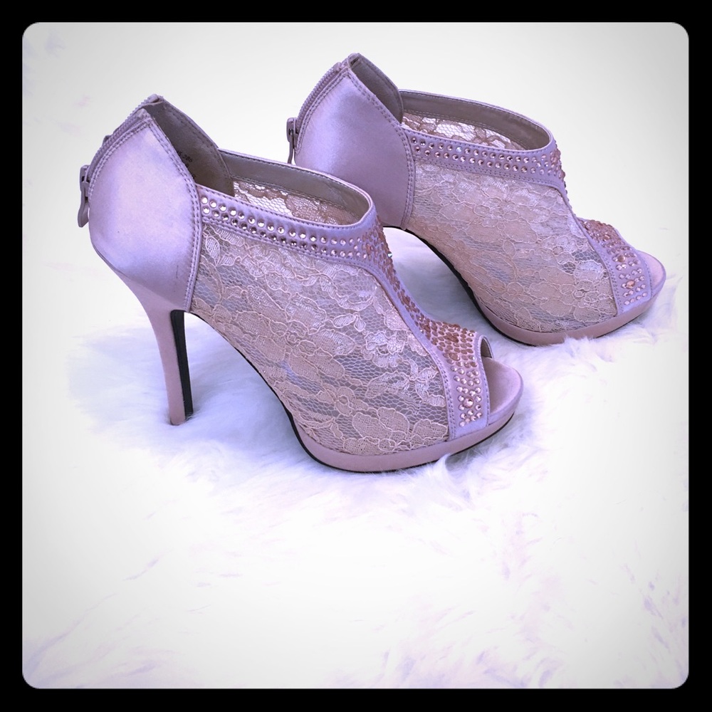 Rose Gold De Blossom Collection Pumps 👠