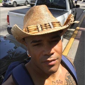 Meet your Posher, Jamil