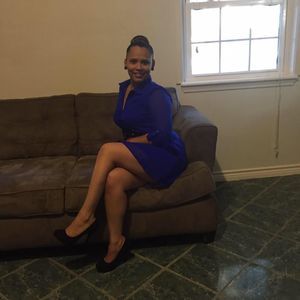 Meet your Posher, Claudia