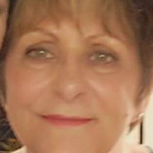 Meet your Posher, Debi