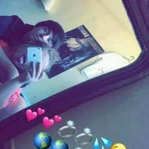 Meet your Posher, Emalee