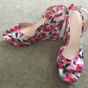 Kate Spade: Dellie Garden-print Wedge Sandal