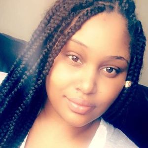 Meet your Posher, Jelynn