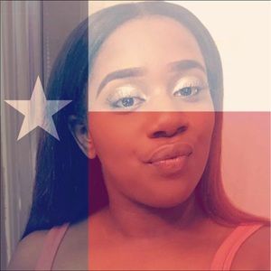 Meet your Posher, Candace