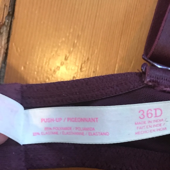 🎀Brand new VS push up bras🎀 - Picture 2 of 5