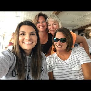 Meet your Posher, Madison