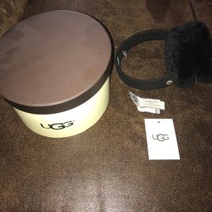 NWT black UGG earmuffs