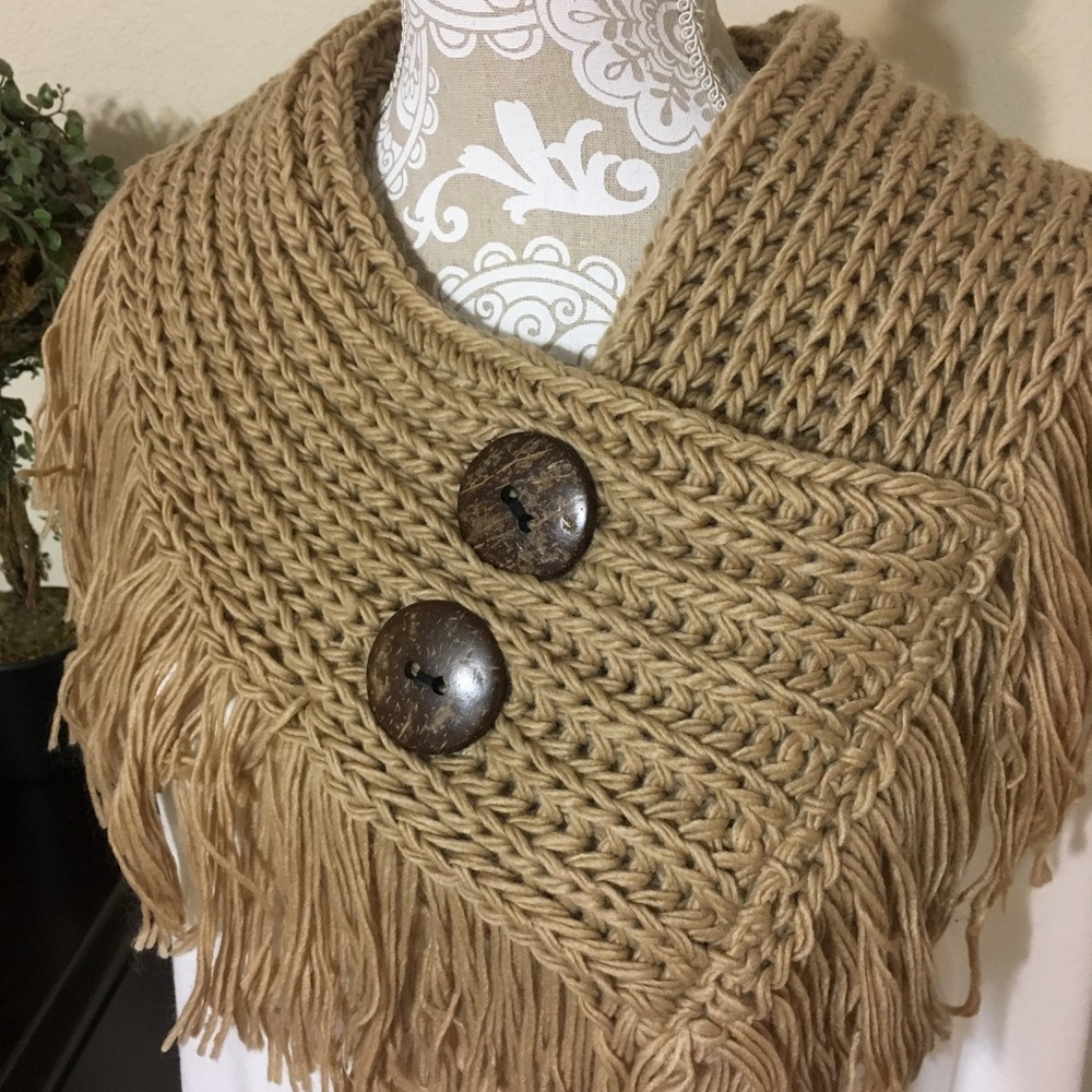 🎉HP🎉 Mocha Button Fringe Infinity Scarf