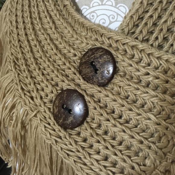 🎉HP🎉 Mocha Button Fringe Infinity Scarf - Picture 4 of 6