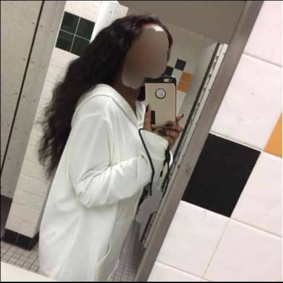 Virgin Brazilian Body Wave Wig - Picture 2 of 4