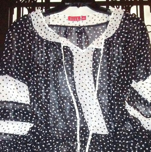 PRICE DROP!!!!! ELLE Women's blouse - Picture 2 of 3