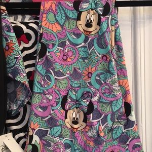 Bnwt os paisley Minnie Mouse leggings