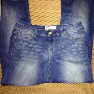 ~*L.E.I.*~ Juniors faded jeans size 15
