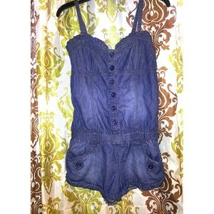 🎀Denim-like button down romper 🎀