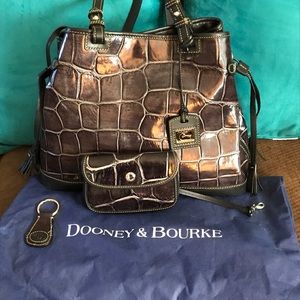 Dooney and bourke bag croco embossed
