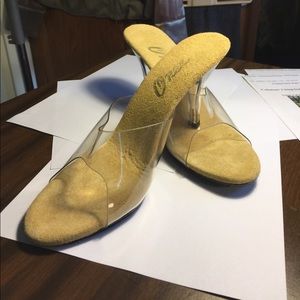 Onex every day shoes.