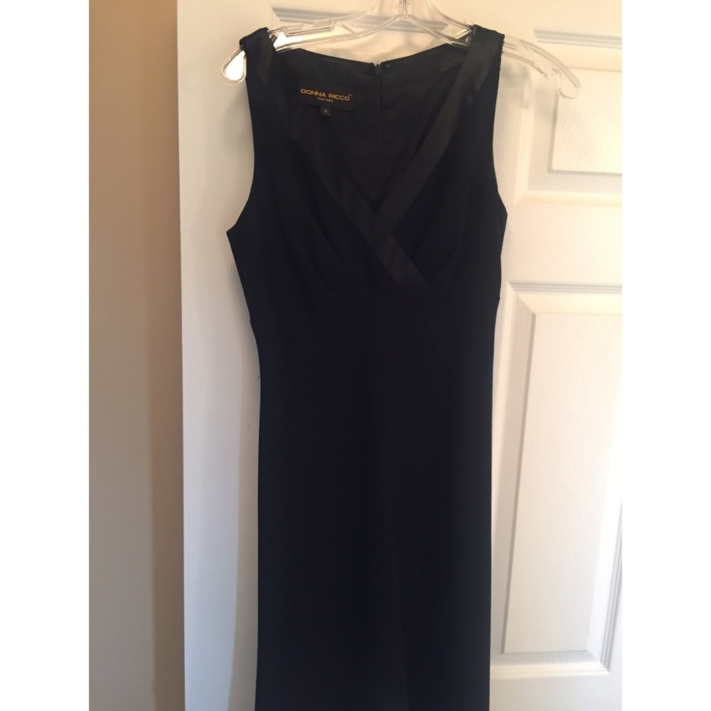 Black Sleeveless Dress