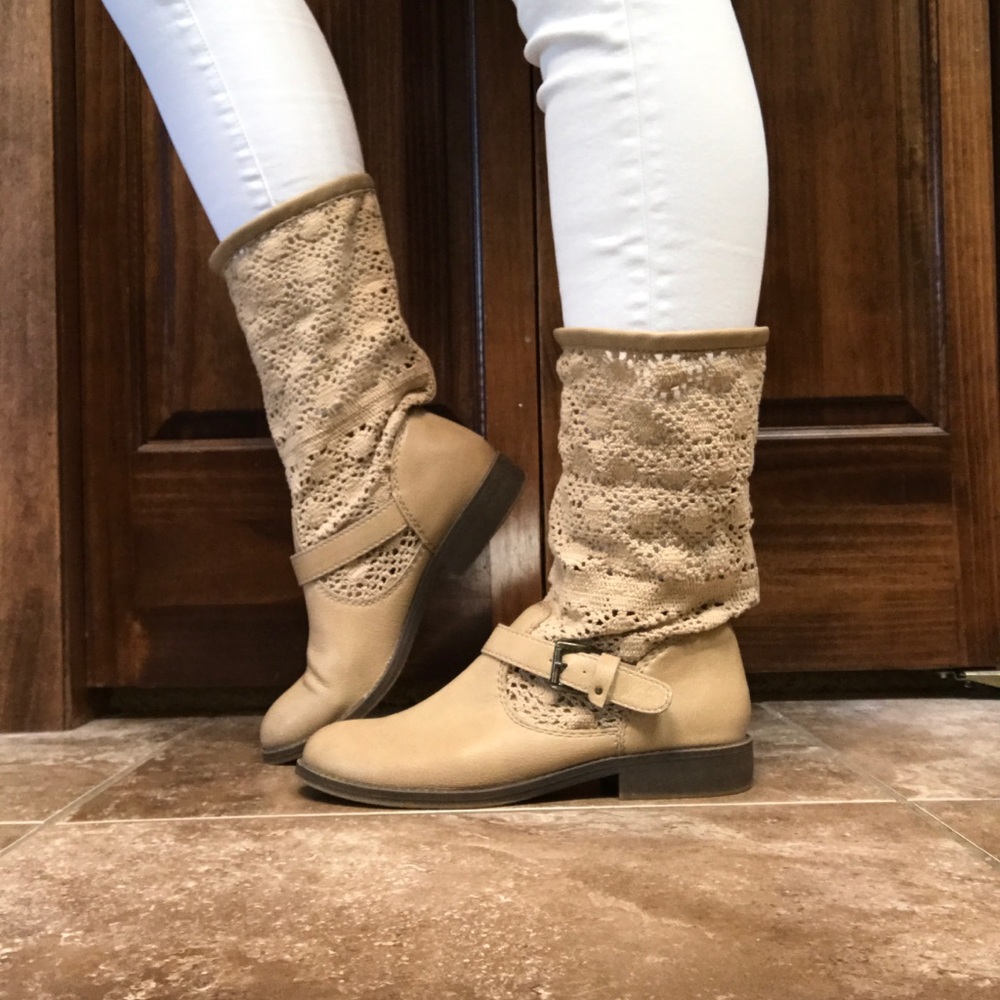 UNIONBAY Tan Boots