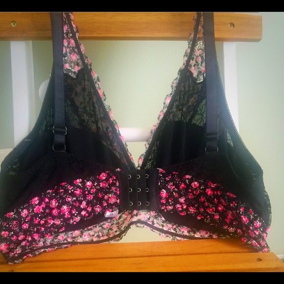🎁Sold🎁Laura Ashley very nice bra 💖💖💖. - Picture 7 of 8