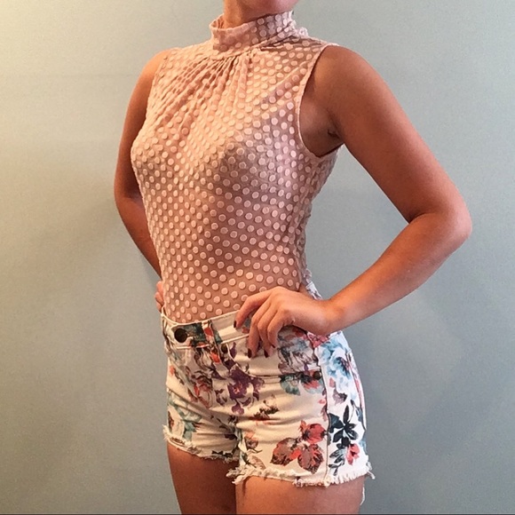 Free People White Floral Shorts - Picture 2 of 4