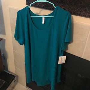 Lularoe classic tee