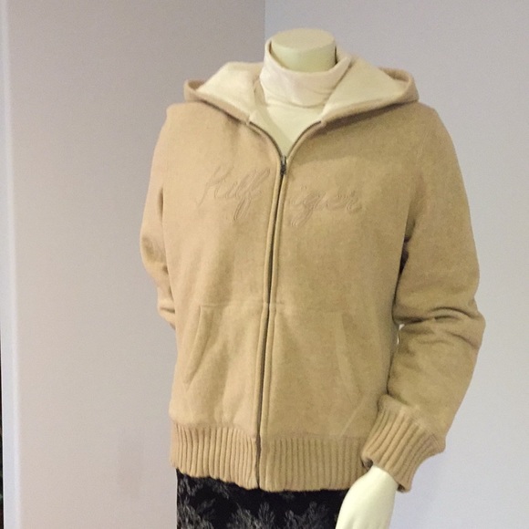 Tommy Hilfiger jacket. Great condition. Fits M +free gift 🎁 - Picture 3 of 5