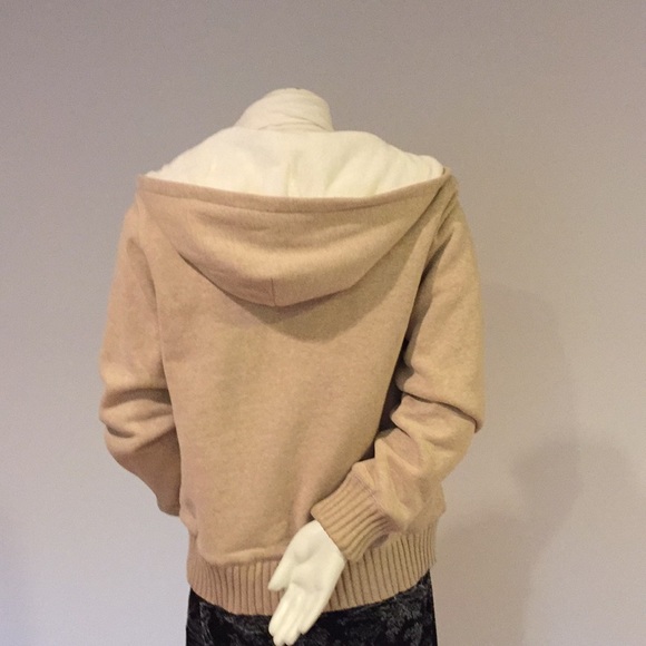 Tommy Hilfiger jacket. Great condition. Fits M +free gift 🎁 - Picture 4 of 5