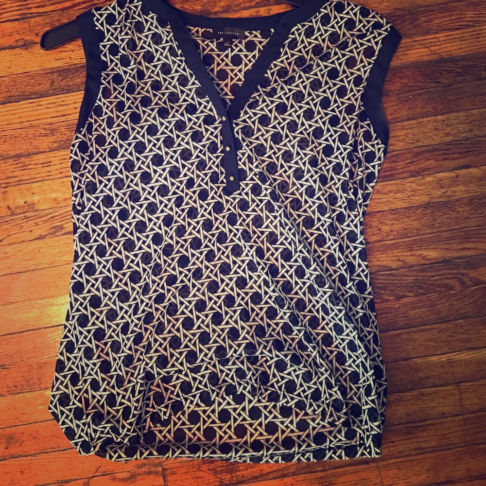Navy and white geometric print tank