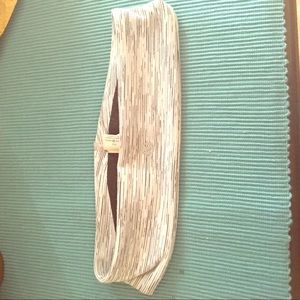Grey lulu headband!
