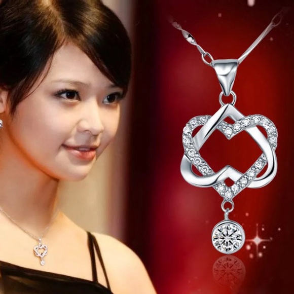 Jewelry - Brand new 925 silver plated pendant necklace