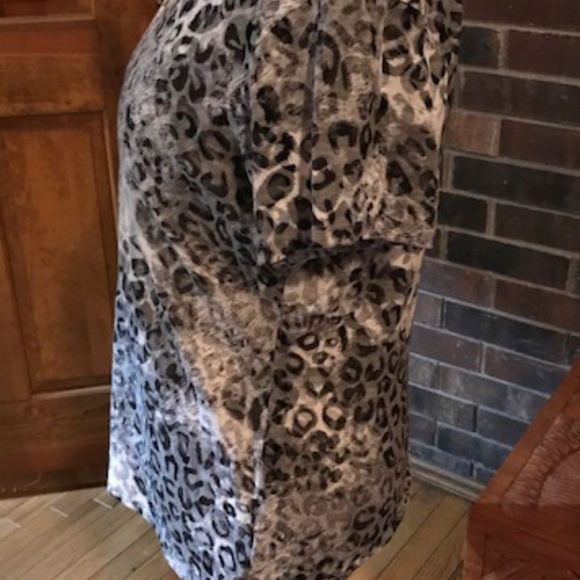 Super cute leopard t-shrt - Picture 3 of 5