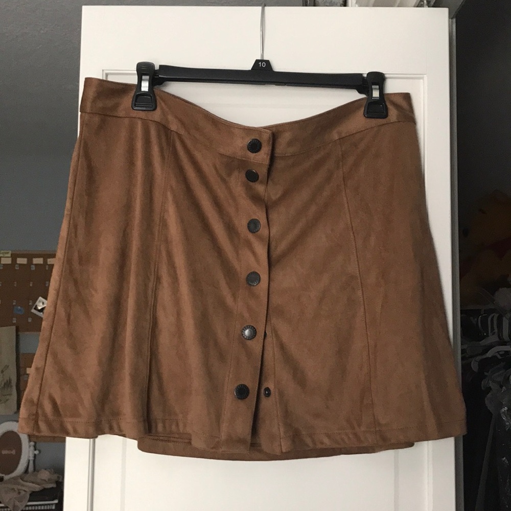 Suede mini skirt!