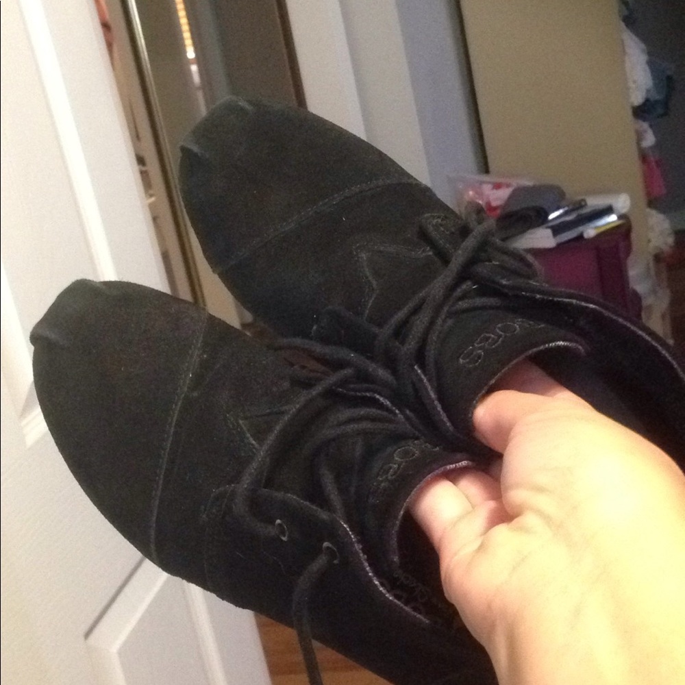 Black Bobs