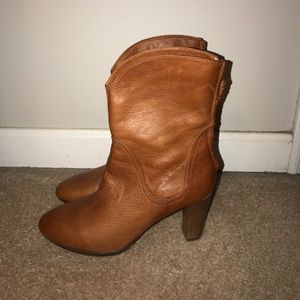 Never worn short cowgirl boots