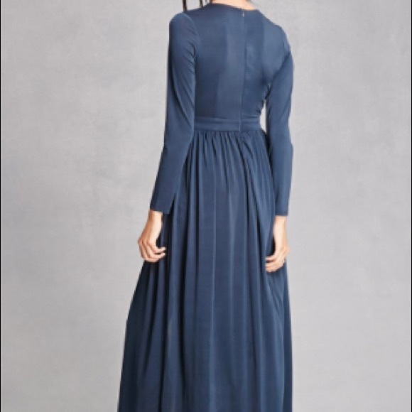 Slit Maxi Dress- Forever 21. Never Worn - Picture 5 of 6