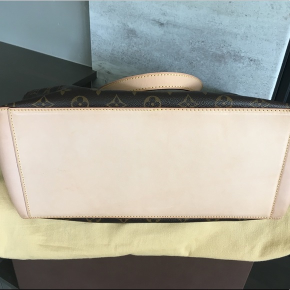 Authentic LOUIS VUITTON TOTALLY - Picture 3 of 8