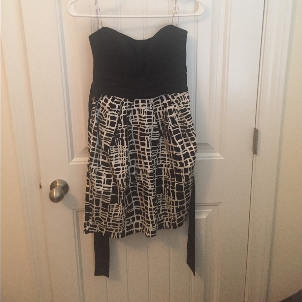 Strapless dress